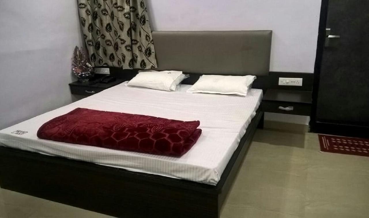 Rāipur Hotel Raj Heritage المظهر الخارجي الصورة